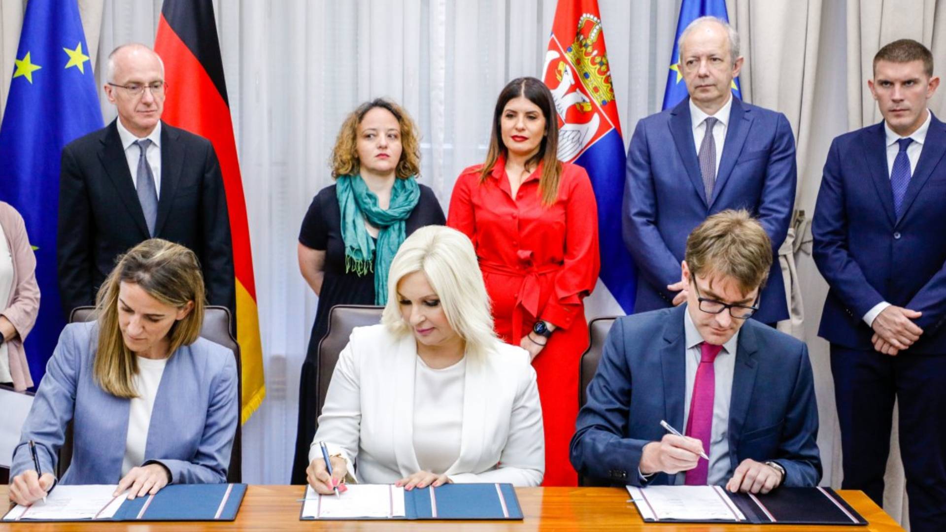 Potpisan sporazum o sprovođenju projekta Pomocija obnovljivih izvora energije i energetske efikasnosti u Srbiji