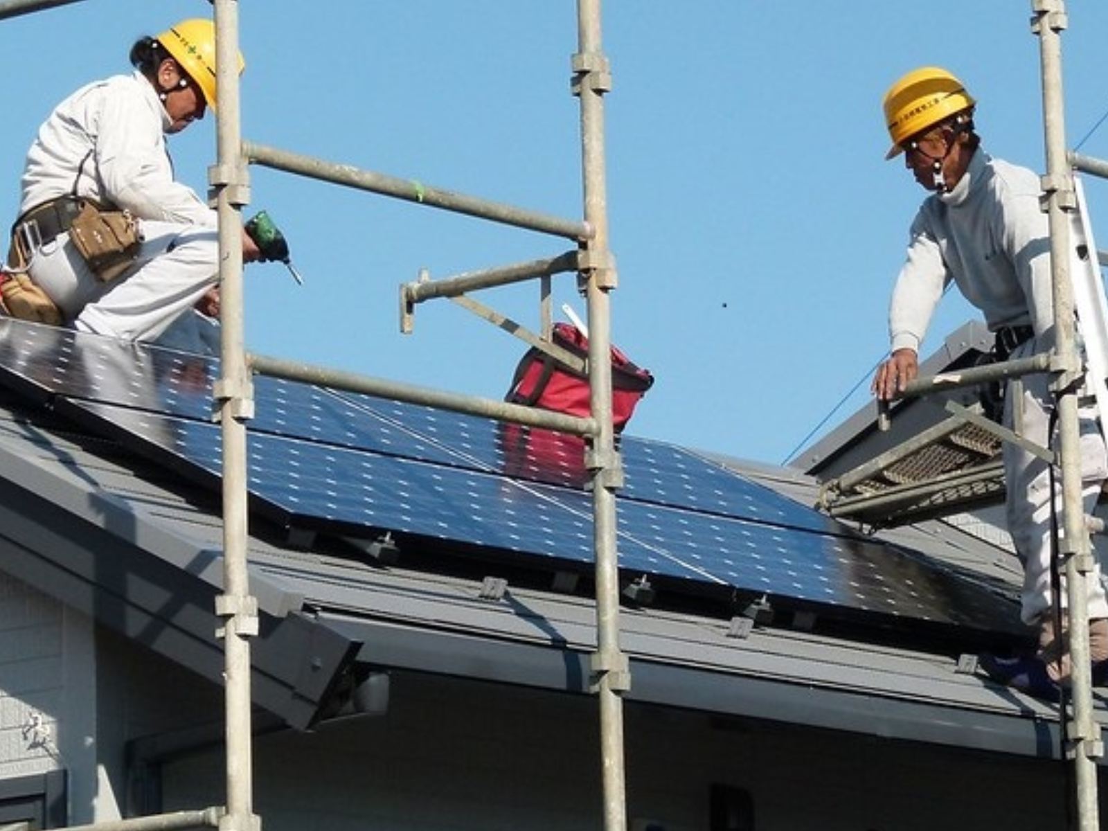 Број потрошача и употреба соларне енергије убрзано расту